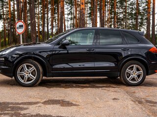 2014 Porsche Cayenne II (958), чёрный, 3150000 рублей, вид 3