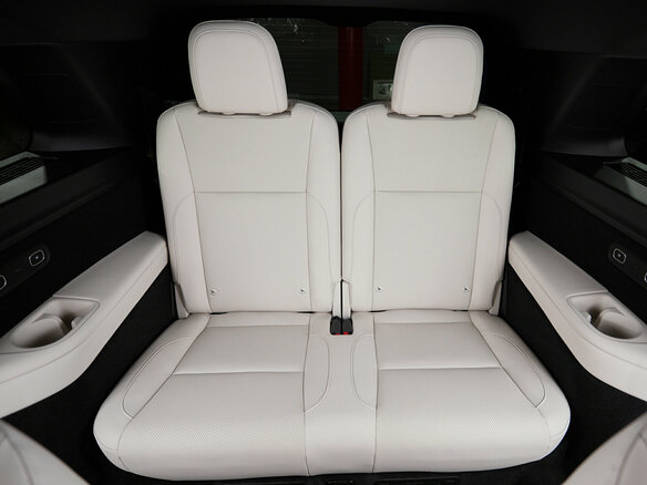 2026 Li Auto (Lixiang) L9 52.3 kWh I Рестайлинг, серый, 12090000 рублей - вид 29