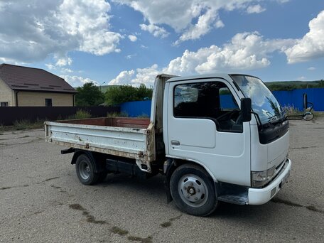 1991 Nissan Diesel Condor, белый, 999000 рублей, вид 3