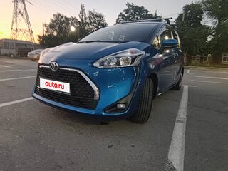 2019 Toyota Sienta II Рестайлинг, синий, 1500000 рублей, вид 1
