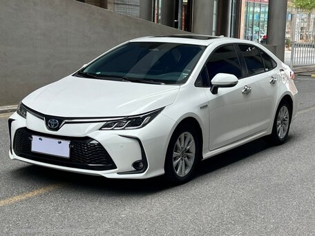 2023 Toyota Corolla XII (E210), белый, 1790000 рублей, вид 4