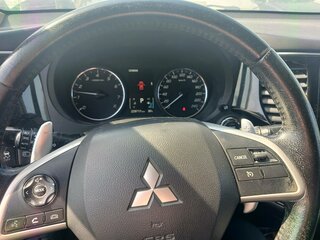 2012 Mitsubishi Outlander III, белый, 911000 рублей, вид 5