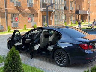 2012 BMW 7 серии Long 740Li xDrive V (F01/F02/F04) Рестайлинг, синий, 1900000 рублей, вид 4