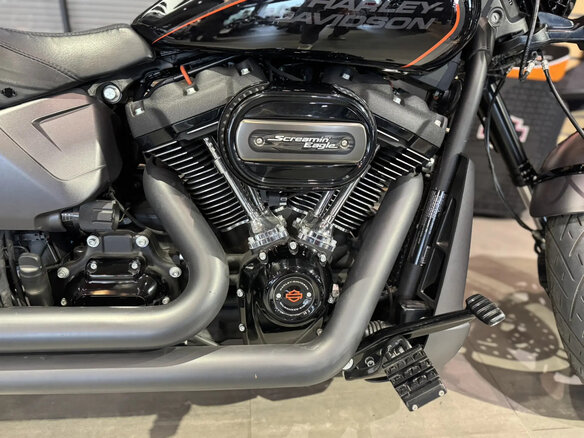 2018 Harley-Davidson FXDR 114, чёрный, 2400000 рублей - вид 22