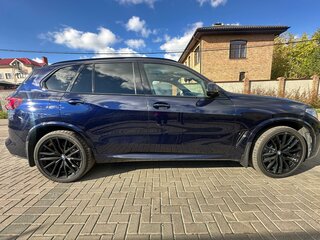2020 BMW X5 40i IV (G05/G18), фиолетовый, 7999000 рублей, вид 3