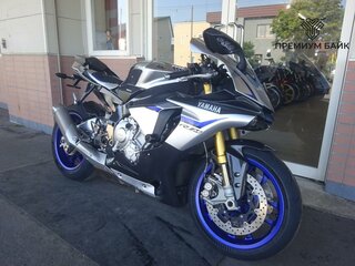 2017 Yamaha YZF-R1M, серебристый, 1617000 рублей, вид 3