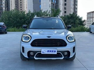 2022 Mini Countryman Cooper II Рестайлинг, белый, 2000000 рублей, вид 3