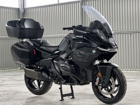 2025 BMW R 1300 RT, чёрный, 3150000 рублей, вид 1