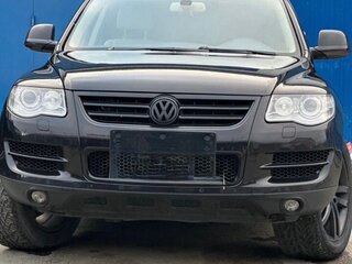 2010 Volkswagen Touareg I Рестайлинг, чёрный, 1400000 рублей, вид 1