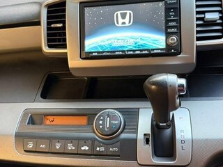 2012 Honda Freed I Рестайлинг, серебристый, 1080000 рублей, вид 5