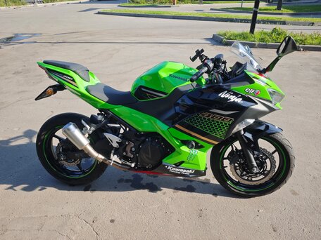 2020 Kawasaki Ninja 400, зелёный, 525000 рублей, вид 2