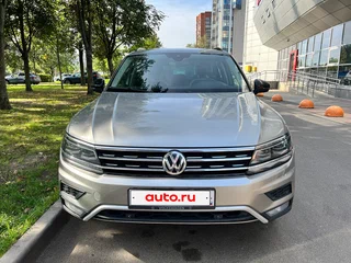 2020 Volkswagen Tiguan Allspace II, серебристый, 2290000 рублей, вид 3