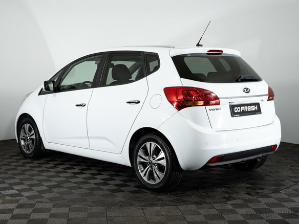 2014 Kia Venga I Рестайлинг, белый, 1220000 рублей - вид 1