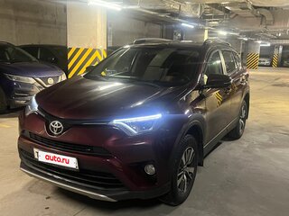 2017 Toyota RAV4 IV (XA40) Рестайлинг, красный, 2300000 рублей, вид 4