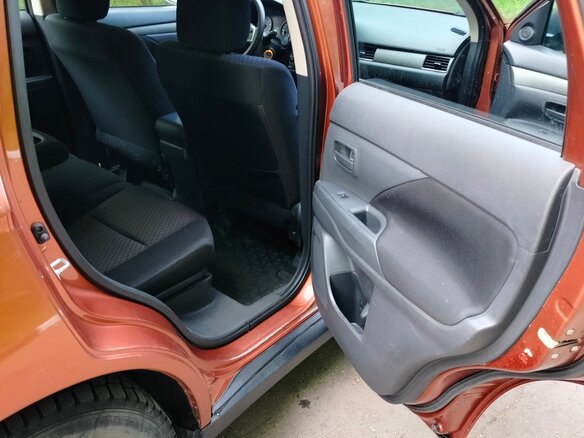 2012 Mitsubishi Outlander III, коричневый, 850000 рублей - вид 14
