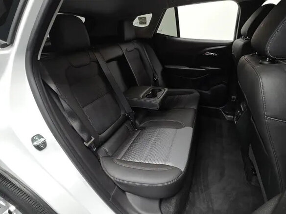 2023 Chevrolet Trax II, белый - вид 17