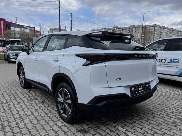 2026 Omoda C5 II, белый, 2629000 рублей - вид 9