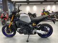 2023 Yamaha MT-09 (FZ-09), серебристый, 1113000 рублей - вид 1
