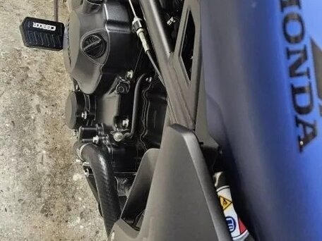 2019 Honda CB 300F, синий, 430000 рублей, вид 4