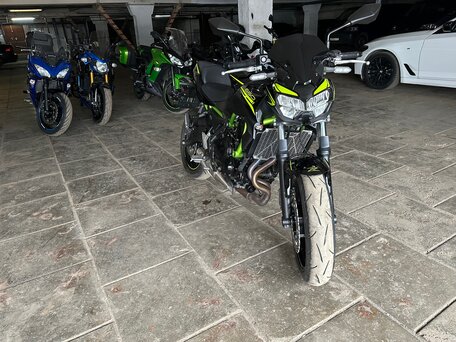 2022 Kawasaki Z 650, чёрный, 760000 рублей, вид 2