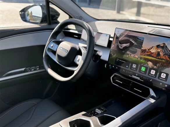 2026 Omoda C5 II, красный, 2929000 рублей - вид 11