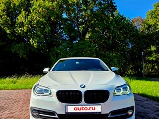 2016 BMW 5 серии 520d VI (F10/F11/F07) Рестайлинг, белый, 2600000 рублей, вид 2