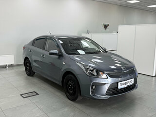 2019 Kia Rio IV, серый, 1050000 рублей, вид 3
