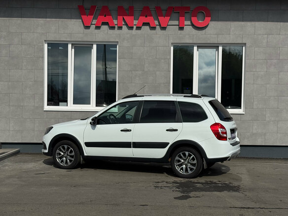 2023 Lada (ВАЗ) Granta Cross I Рестайлинг, белый, 970000 рублей - вид 6