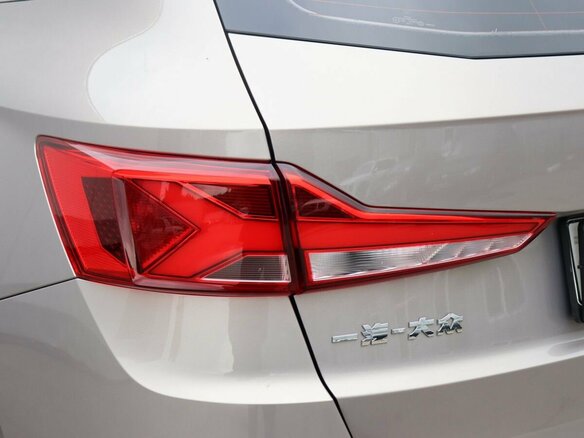 2023 Jetta VS7 I Рестайлинг 1, коричневый - вид 24