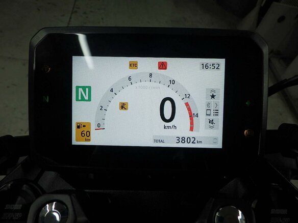 2024 Honda CB 650R, серый - вид 8