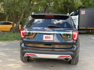 2015 Ford Explorer V Рестайлинг, чёрный, 2850000 рублей, вид 5