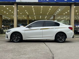 2022 BMW 1 серии 120i III (F52) Рестайлинг, белый, 1724000 рублей, вид 4