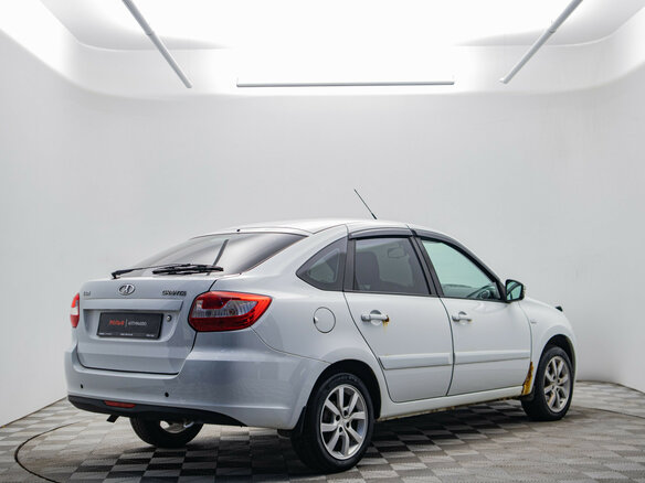 2016 Lada (ВАЗ) Granta I, белый, 438000 рублей - вид 4