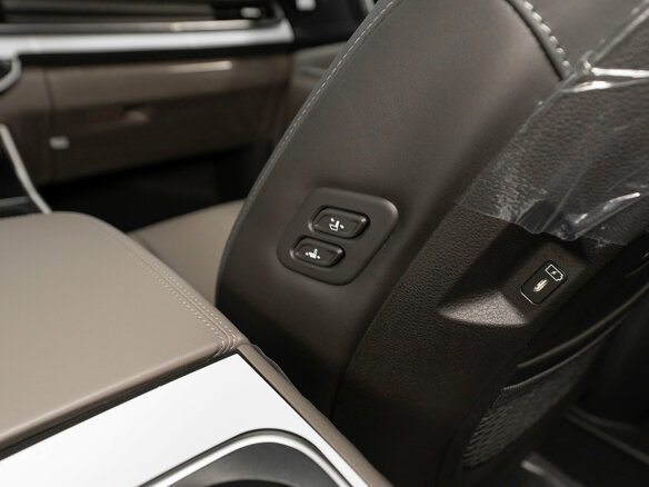 2026 Kia Carnival IV Рестайлинг, серый, 7200000 рублей - вид 19