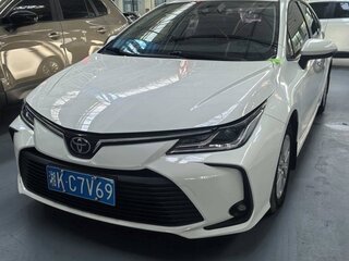 2022 Toyota Corolla XII (E210) Рестайлинг, белый, 1442000 рублей, вид 2