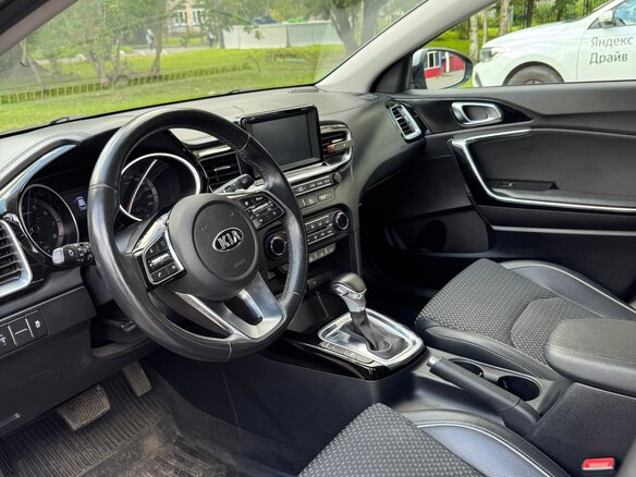 2019 Kia Ceed III, серебристый - вид 5