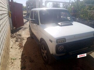 2010 Lada (ВАЗ) 2121 (4x4) I Рестайлинг, белый, 450000 рублей, вид 2