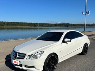 2011 Mercedes-Benz E-Класс 250 5G-Tronic IV (W212, S212, C207), белый, 1310000 рублей, вид 1