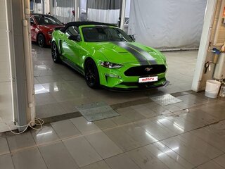 2020 Ford Mustang VI Рестайлинг, зелёный, 2580000 рублей, вид 3