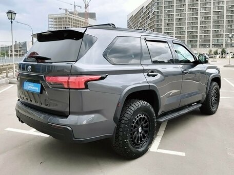 2023 Toyota Sequoia III, серый, 10199000 рублей, вид 5