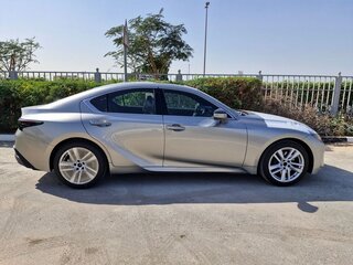 2026 Lexus IS 300 III Рестайлинг 2, серебристый, 6100000 рублей, вид 4