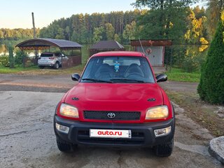 1998 Toyota RAV4 I (XA10), красный, 380000 рублей, вид 2