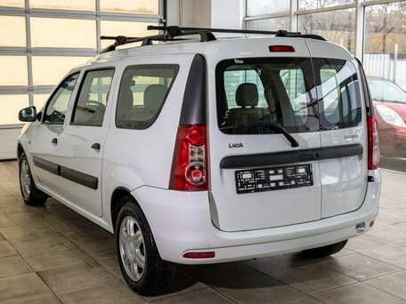 2018 Lada (ВАЗ) Largus I, белый, 900000 рублей, вид 4