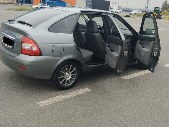 2013 Lada (ВАЗ) Priora I, серый, 485000 рублей - вид 2