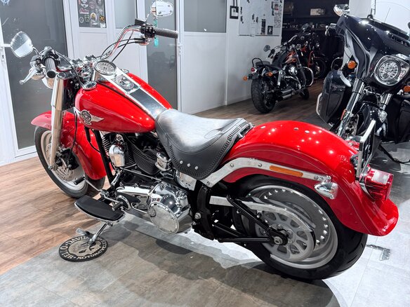2010 Harley-Davidson Fat Boy, красный, 1099000 рублей - вид 6
