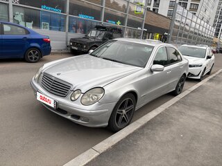 2002 Mercedes-Benz E-Класс 240 III (W211, S211), серебристый, 550000 рублей, вид 1