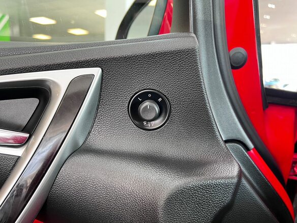 2014 Opel Astra GTC J Рестайлинг, красный - вид 14