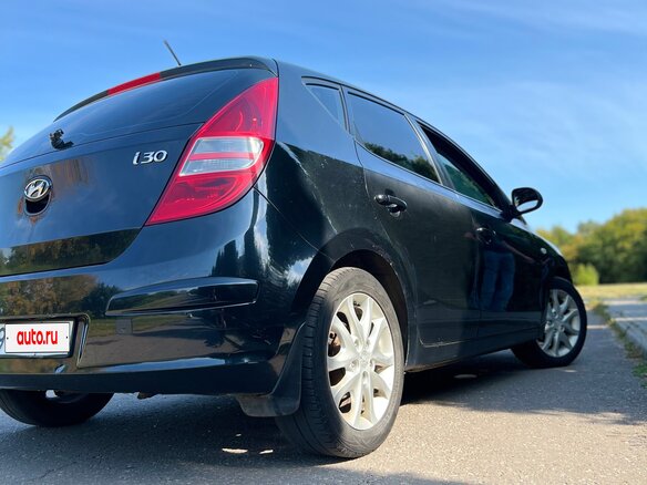 2009 Hyundai i30 I, чёрный, 515000 рублей - вид 4