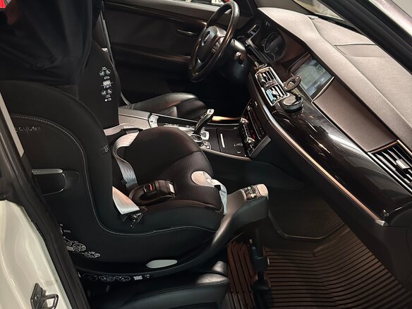 2013 BMW 5 серии 530d xDrive VI (F10/F11/F07) Рестайлинг, белый - вид 8