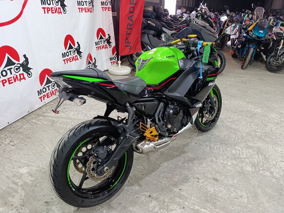 2021 Kawasaki Ninja 650, зелёный, 770000 рублей - вид 2